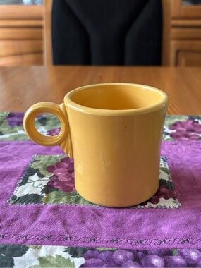 1930s Fiestaware Original Old Yellow Tom & Jerry Mug